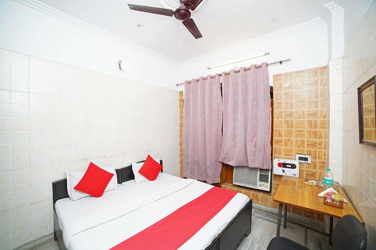 Oyo 39543 Hotel Kk Pantnagar Eksteriør bilde