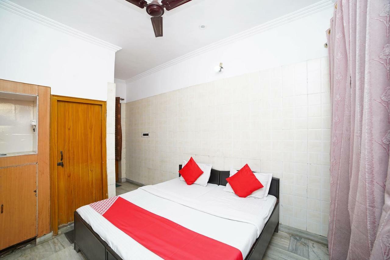 Oyo 39543 Hotel Kk Pantnagar Eksteriør bilde