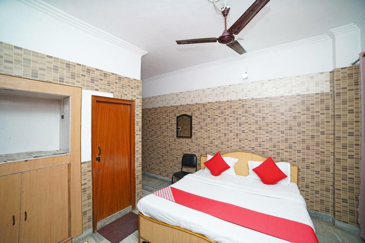 Oyo 39543 Hotel Kk Pantnagar Eksteriør bilde