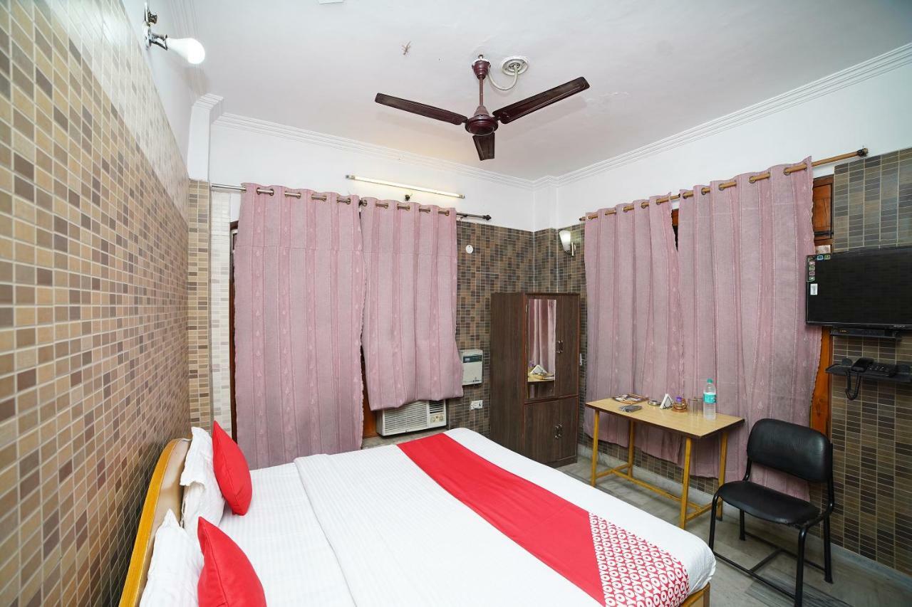 Oyo 39543 Hotel Kk Pantnagar Eksteriør bilde