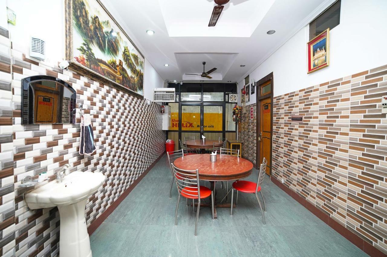 Oyo 39543 Hotel Kk Pantnagar Eksteriør bilde