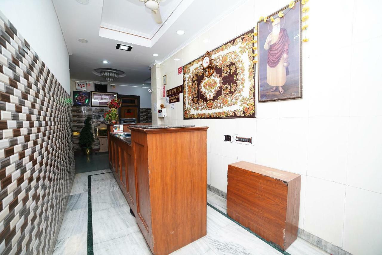 Oyo 39543 Hotel Kk Pantnagar Eksteriør bilde