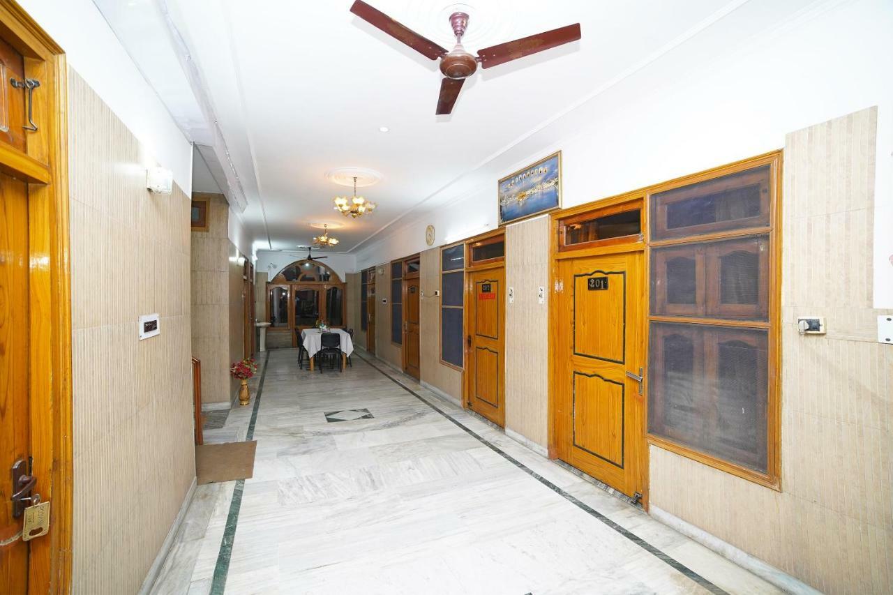 Oyo 39543 Hotel Kk Pantnagar Eksteriør bilde